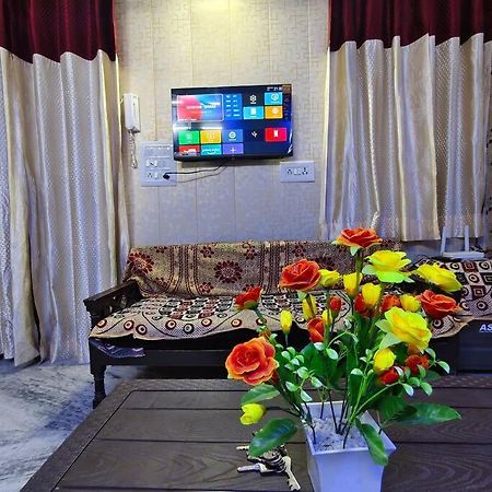 Peaceful Stay 1 Bhk Appartment ニューデリー エクステリア 写真