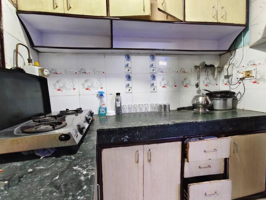Peaceful Stay 1 Bhk Appartment ニューデリー エクステリア 写真