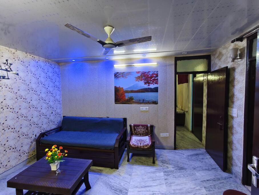 Peaceful Stay 1 Bhk Appartment ニューデリー エクステリア 写真